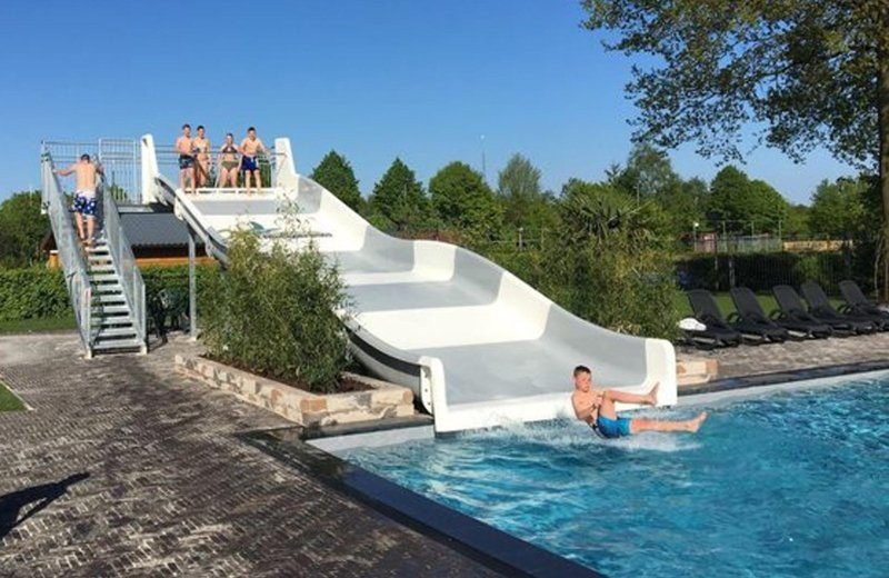 Neue Familienrutsche auf dem Campingplatz